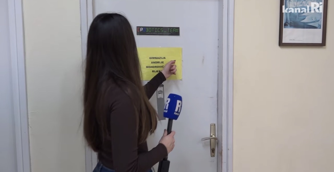 Arrival of the camera crew